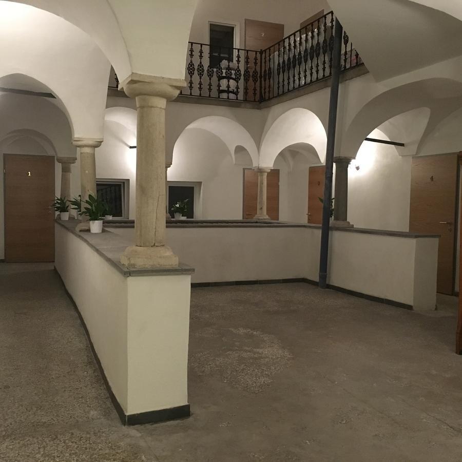 Hotel Sinos Клагенфурте Экстерьер фото