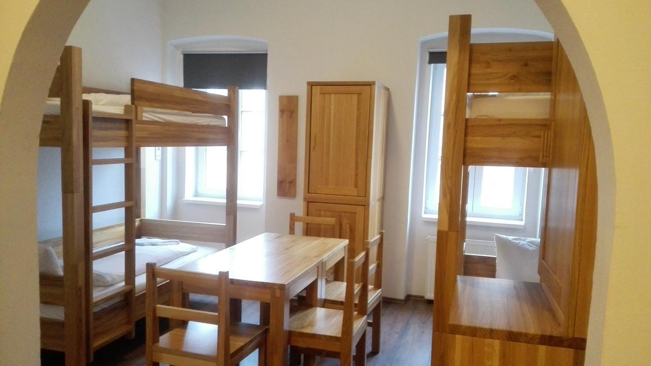 Hotel Sinos Клагенфурте Экстерьер фото